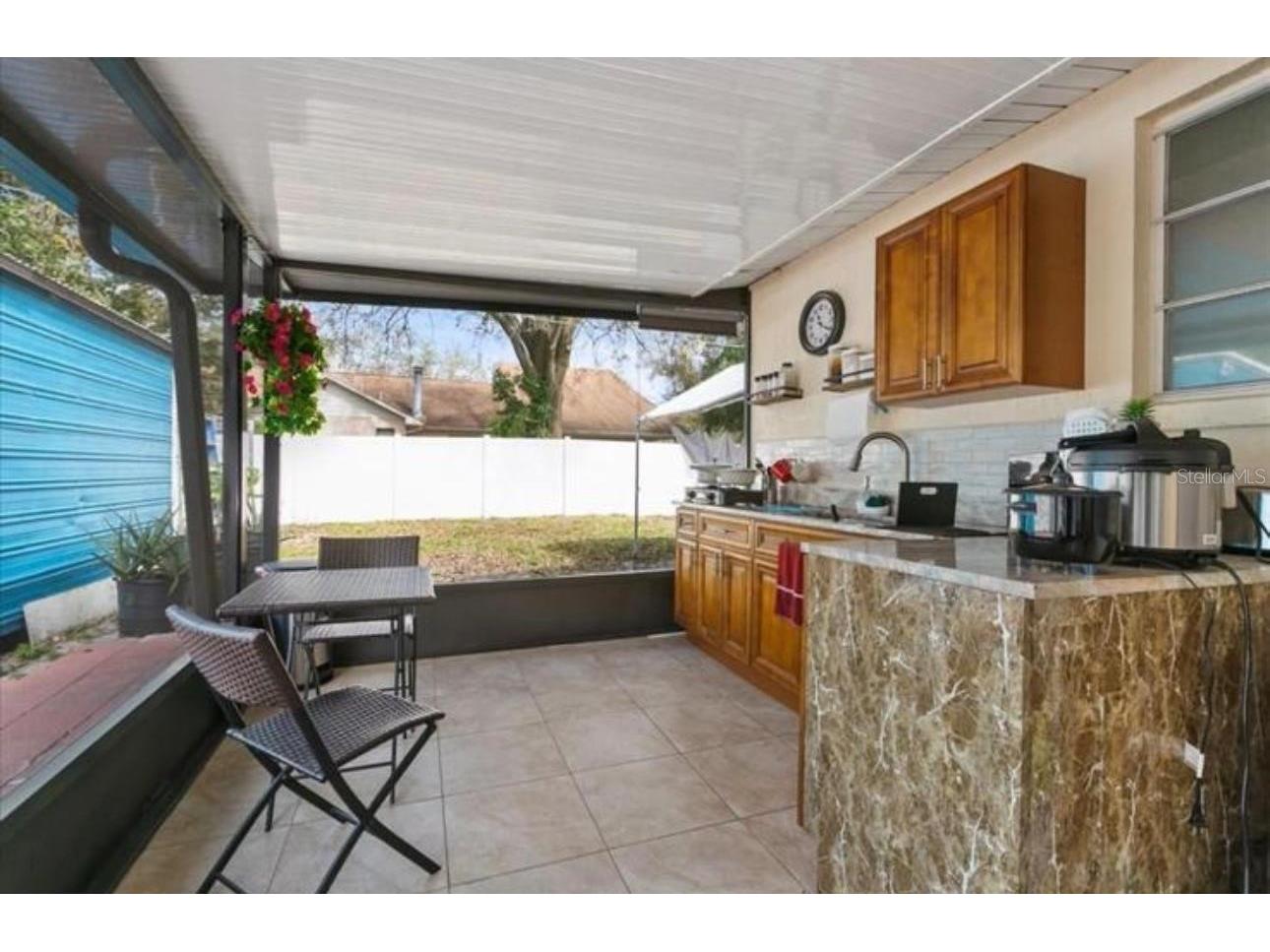 8310 Pat Boulevard Tampa FL 33615 TB8489288 image15
