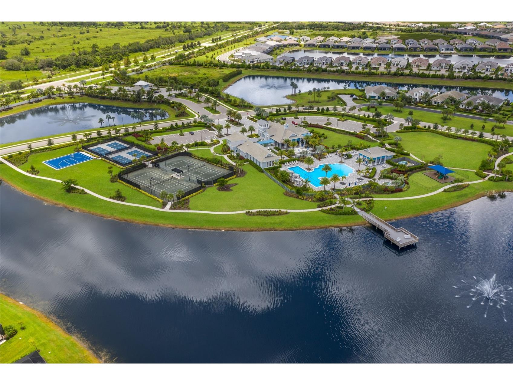8310 Redonda Loop Lakewood Ranch FL 34202 A4694174 image61
