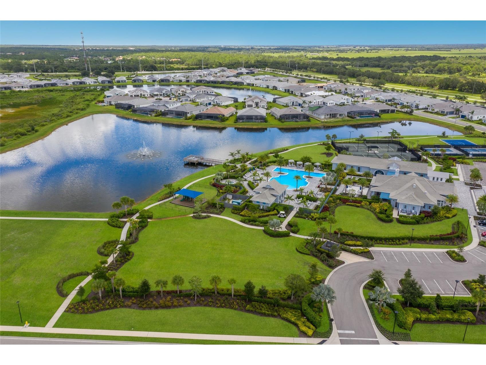 8310 Redonda Loop Lakewood Ranch FL 34202 A4694174 image63