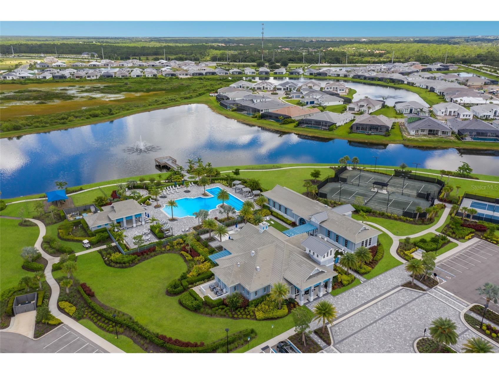 8310 Redonda Loop Lakewood Ranch FL 34202 A4694174 image64