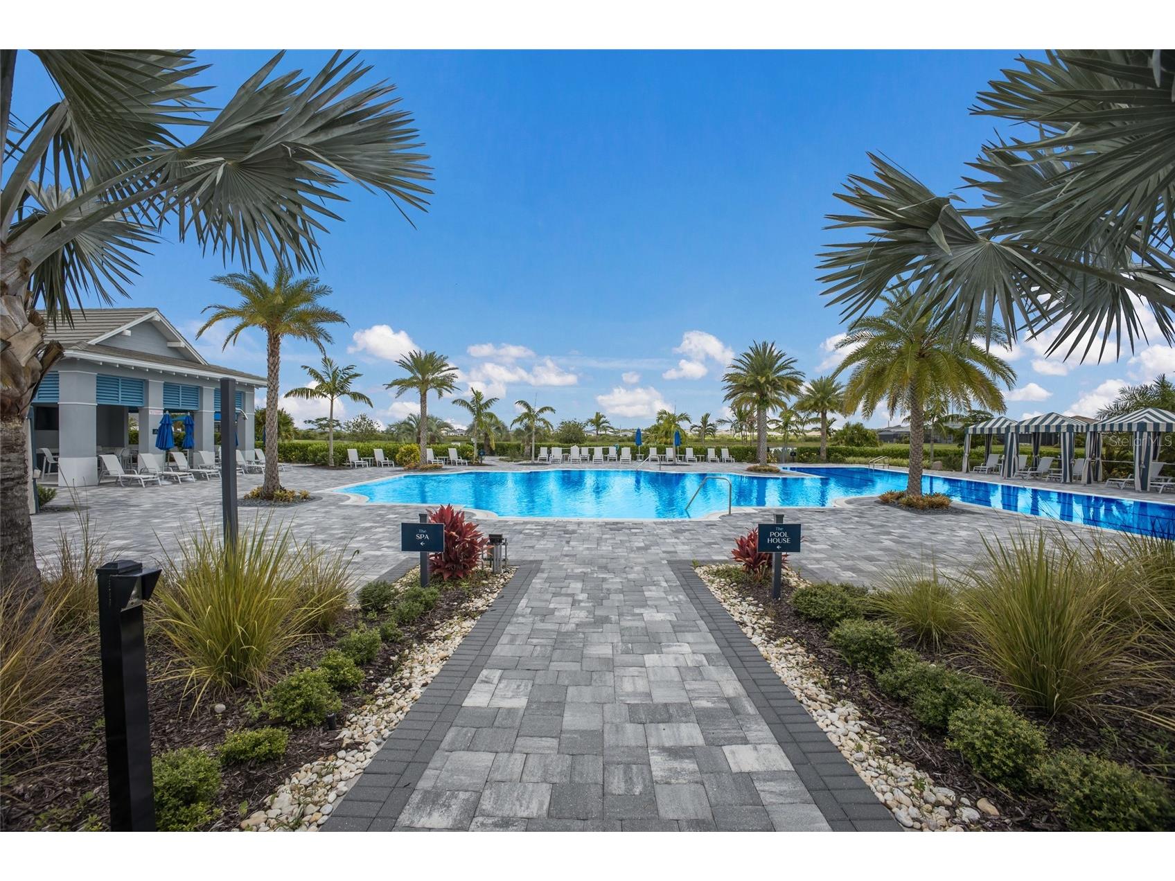 8310 Redonda Loop Lakewood Ranch FL 34202 A4694174 image67