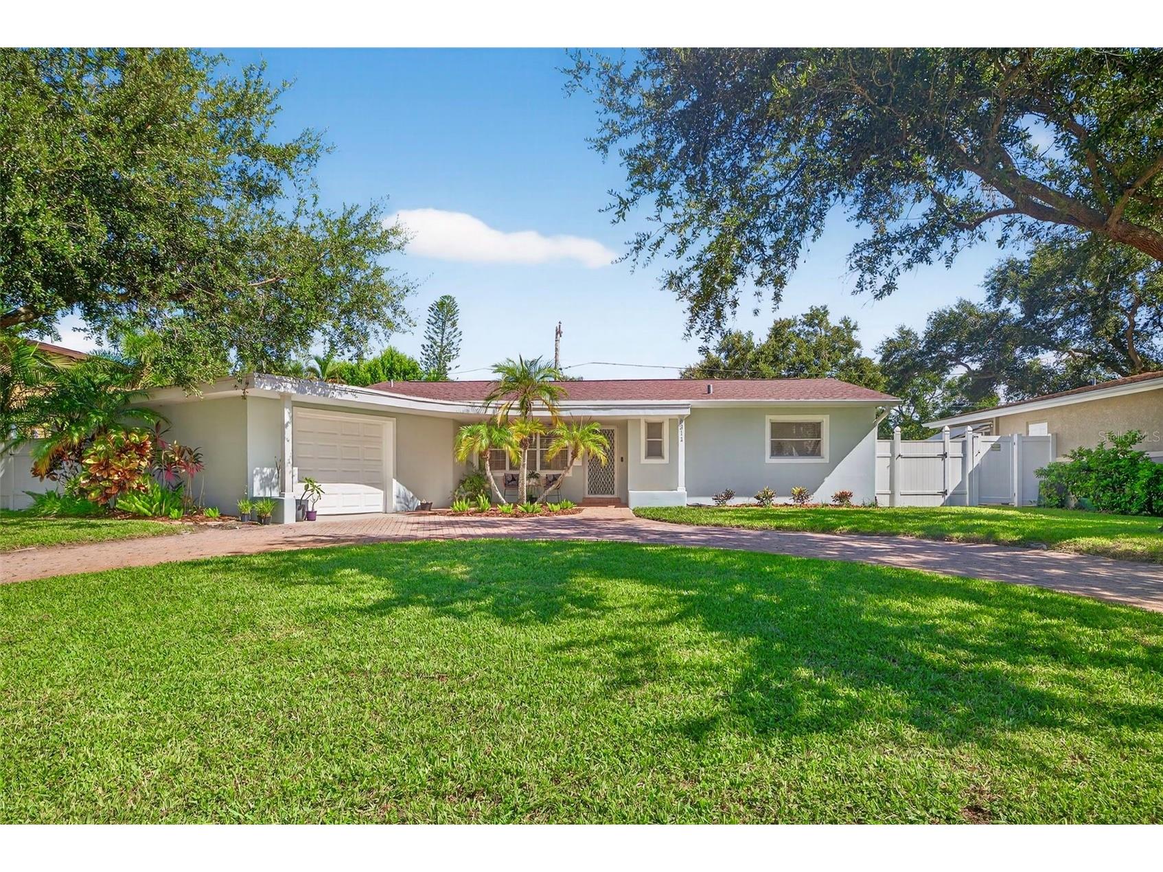 8311 40th Avenue N Saint Petersburg FL 33709 TB8424047 image1