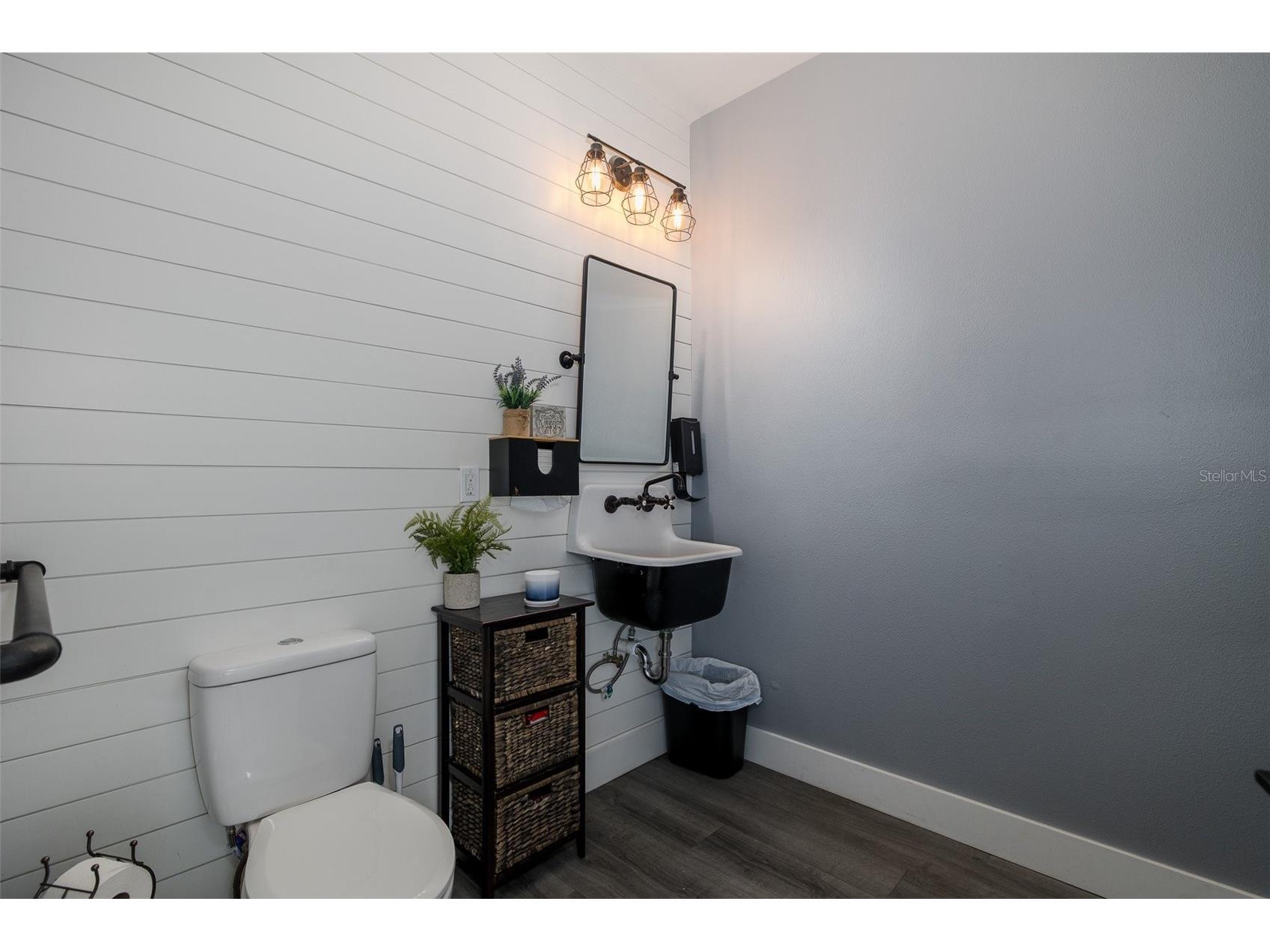 8312 Us Highway 19 Port Richey FL 34668 W7883870 image17