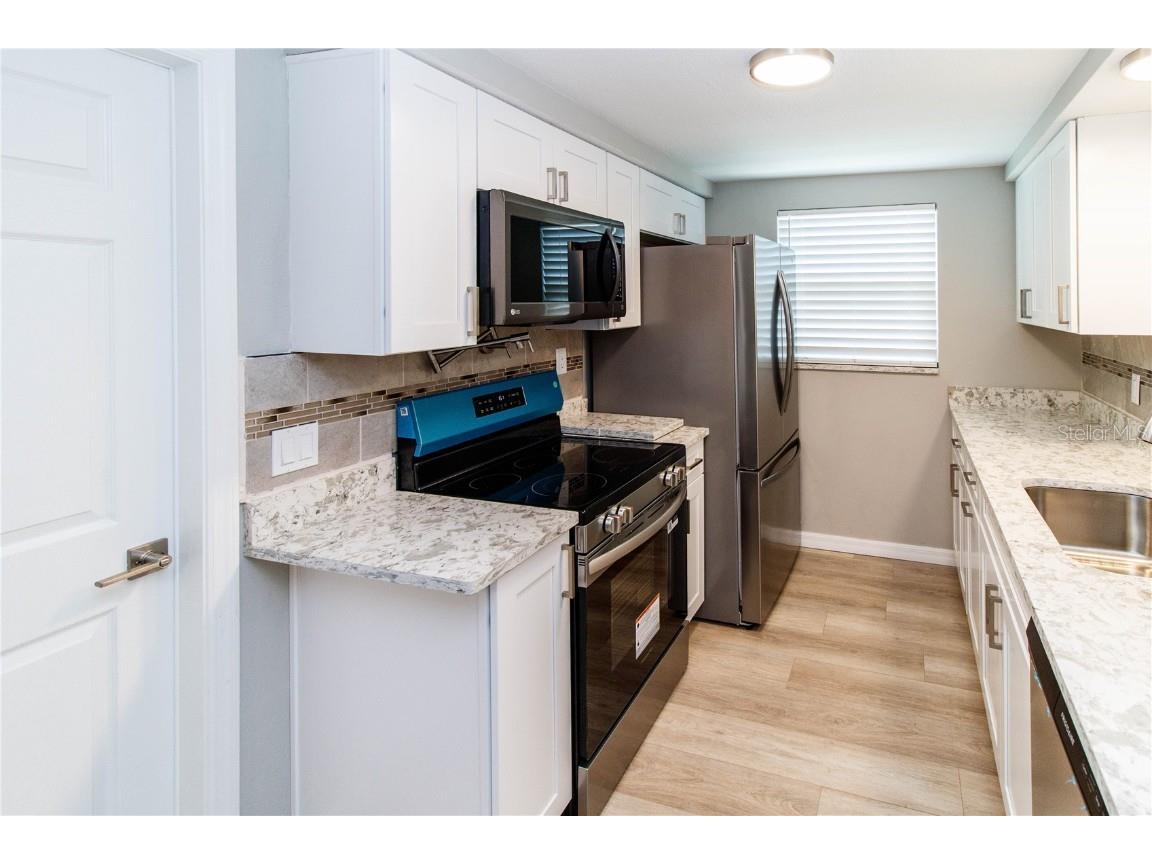 8313 Gulf Way Hudson FL 34667 W7877716 image5