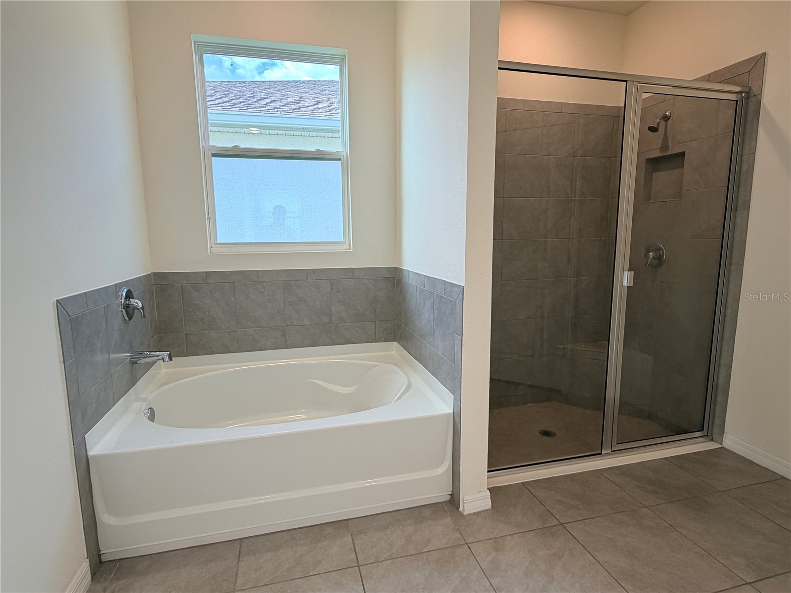 8313 Wheat Stone Drive Zephyrhills FL 33540 TB8484362 image26