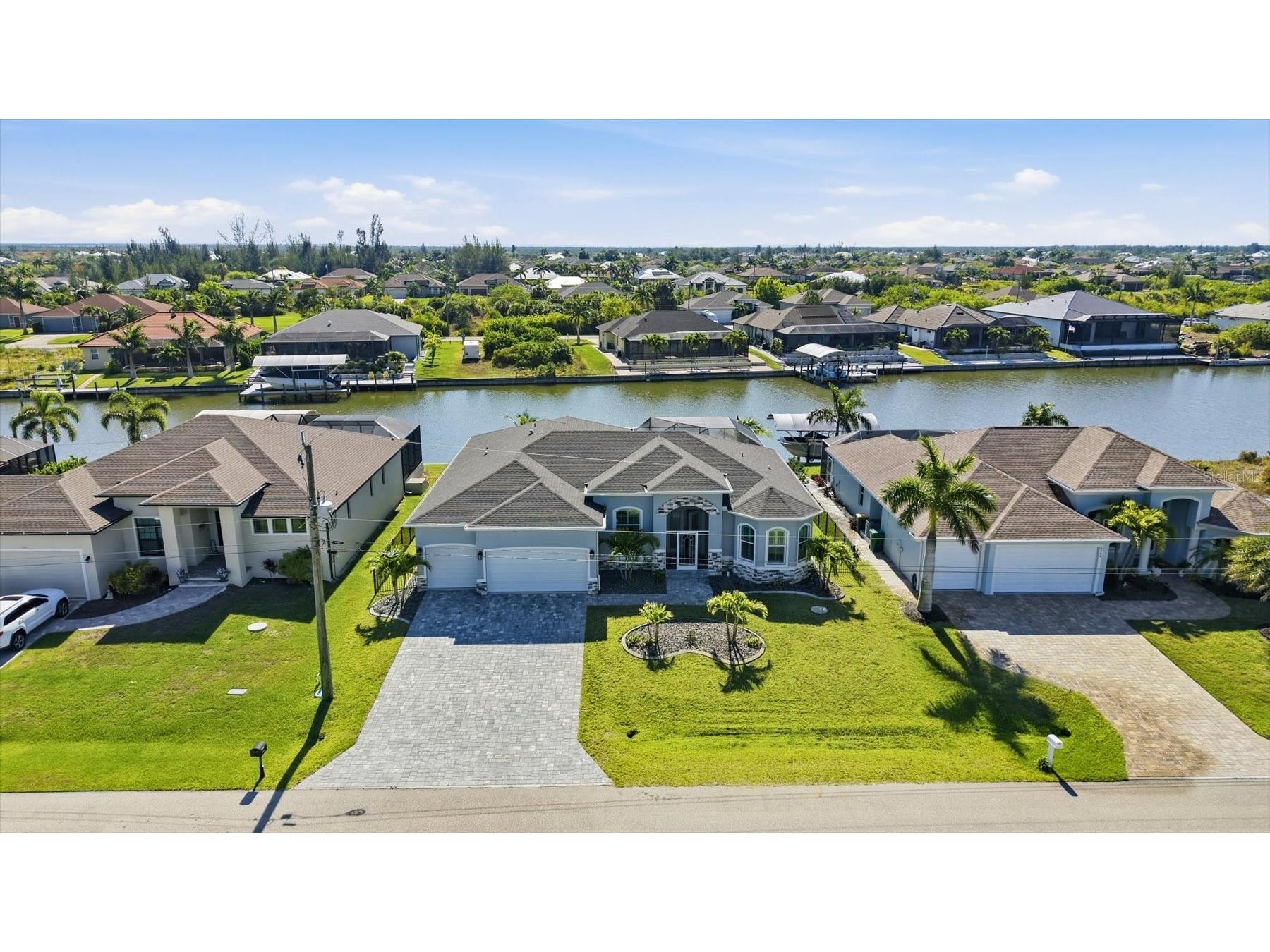 8314 Tracy Circle Port Charlotte FL 33981 - TRACY WATERWAY C7526089 image1