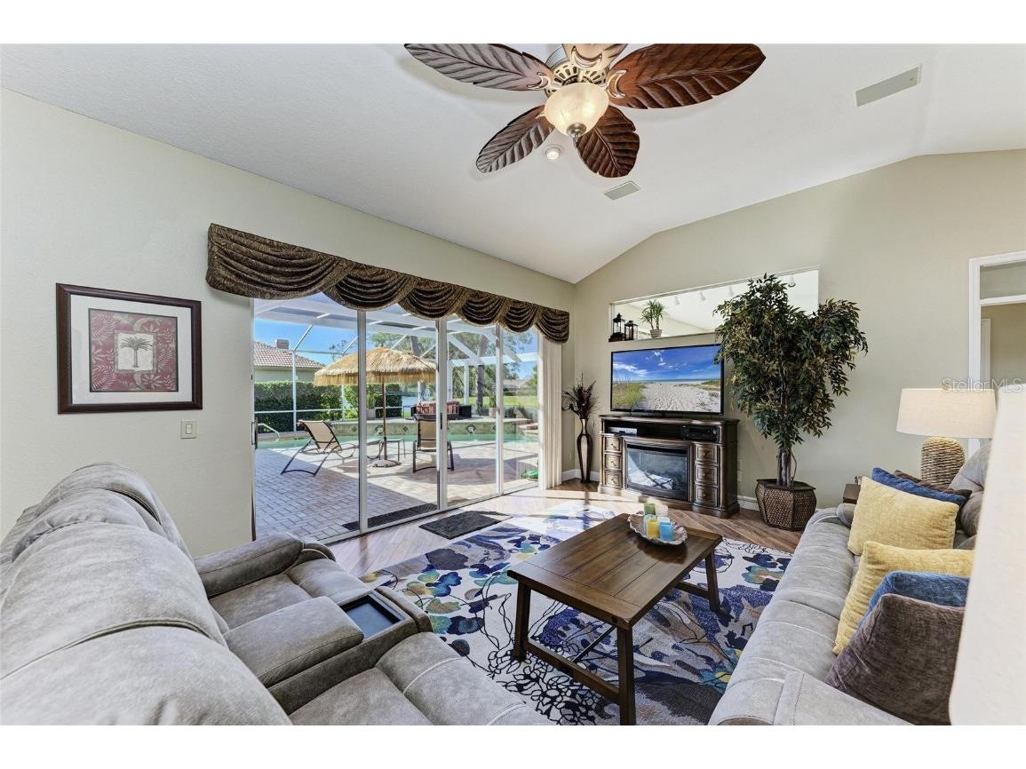 8315 Eagle Crossing Sarasota FL 34241 A4657094 image24