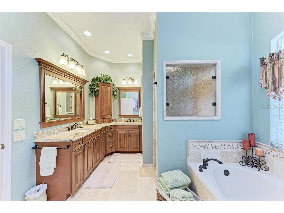 8315 Eagle Crossing Sarasota FL 34241 A4657094 image34