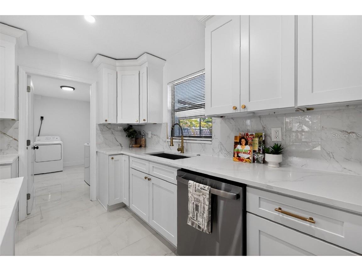 8315 Millwood Drive Tampa FL 33615 TB8451226 image16