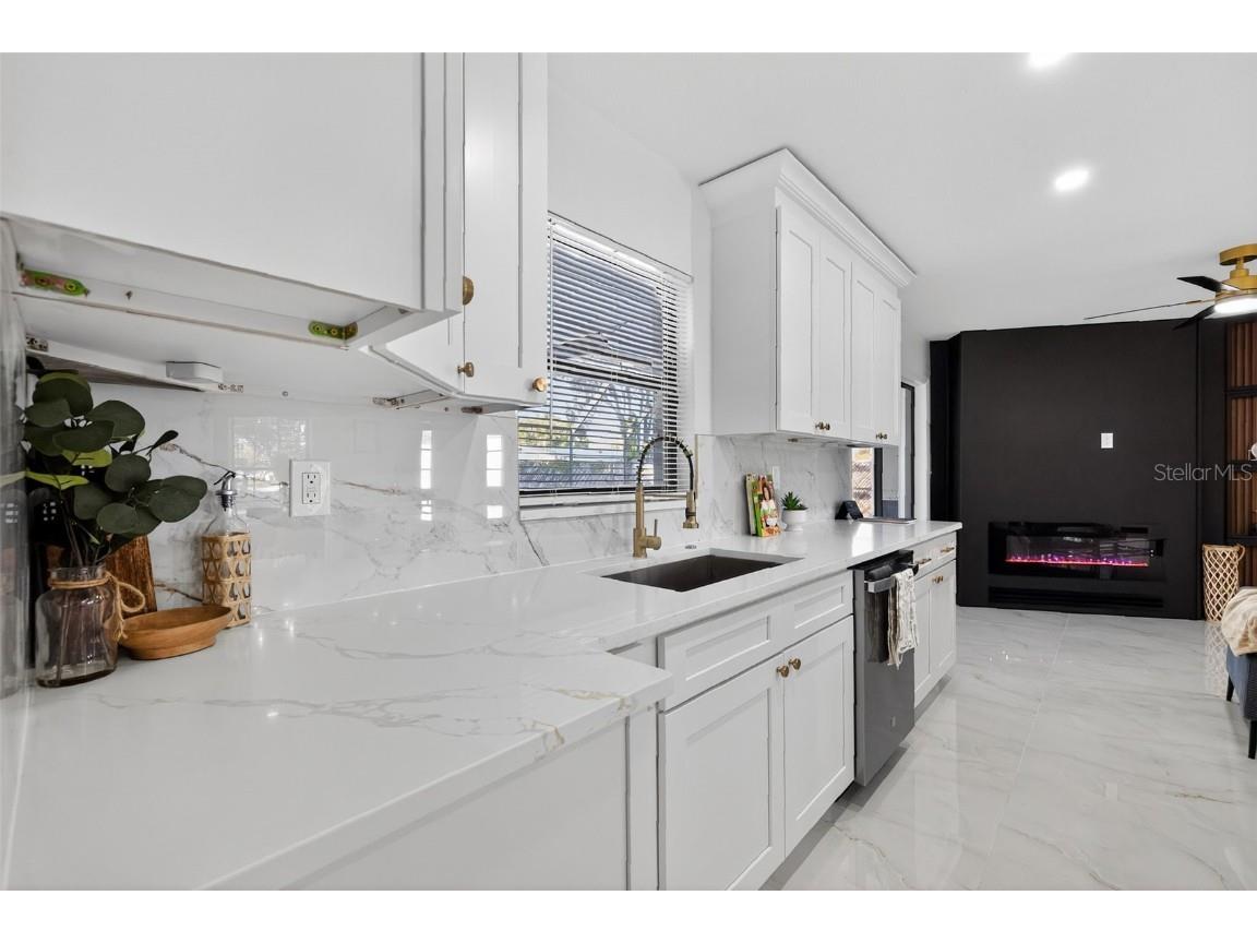 8315 Millwood Drive Tampa FL 33615 TB8451226 image17