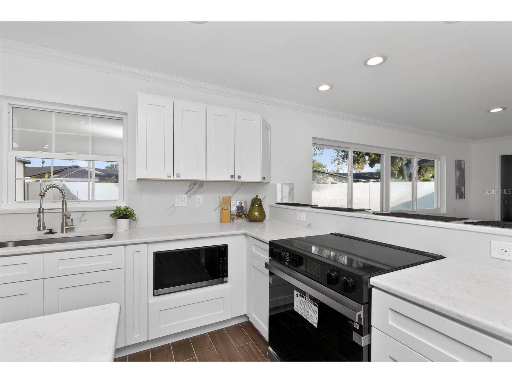 8317 Boxwood Drive Tampa FL 33615 TB8494920 image17