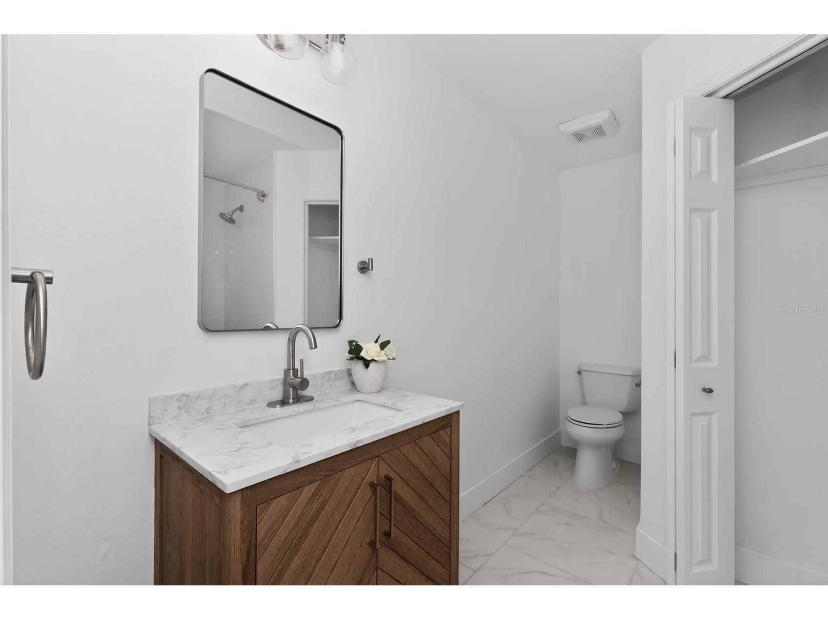 8317 Boxwood Drive Tampa FL 33615 TB8494920 image20