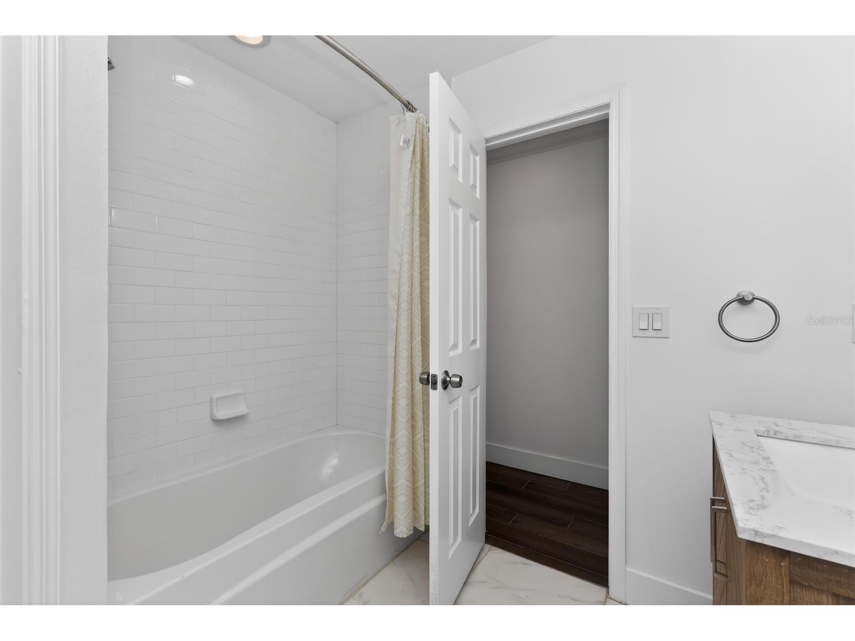 8317 Boxwood Drive Tampa FL 33615 TB8494920 image21