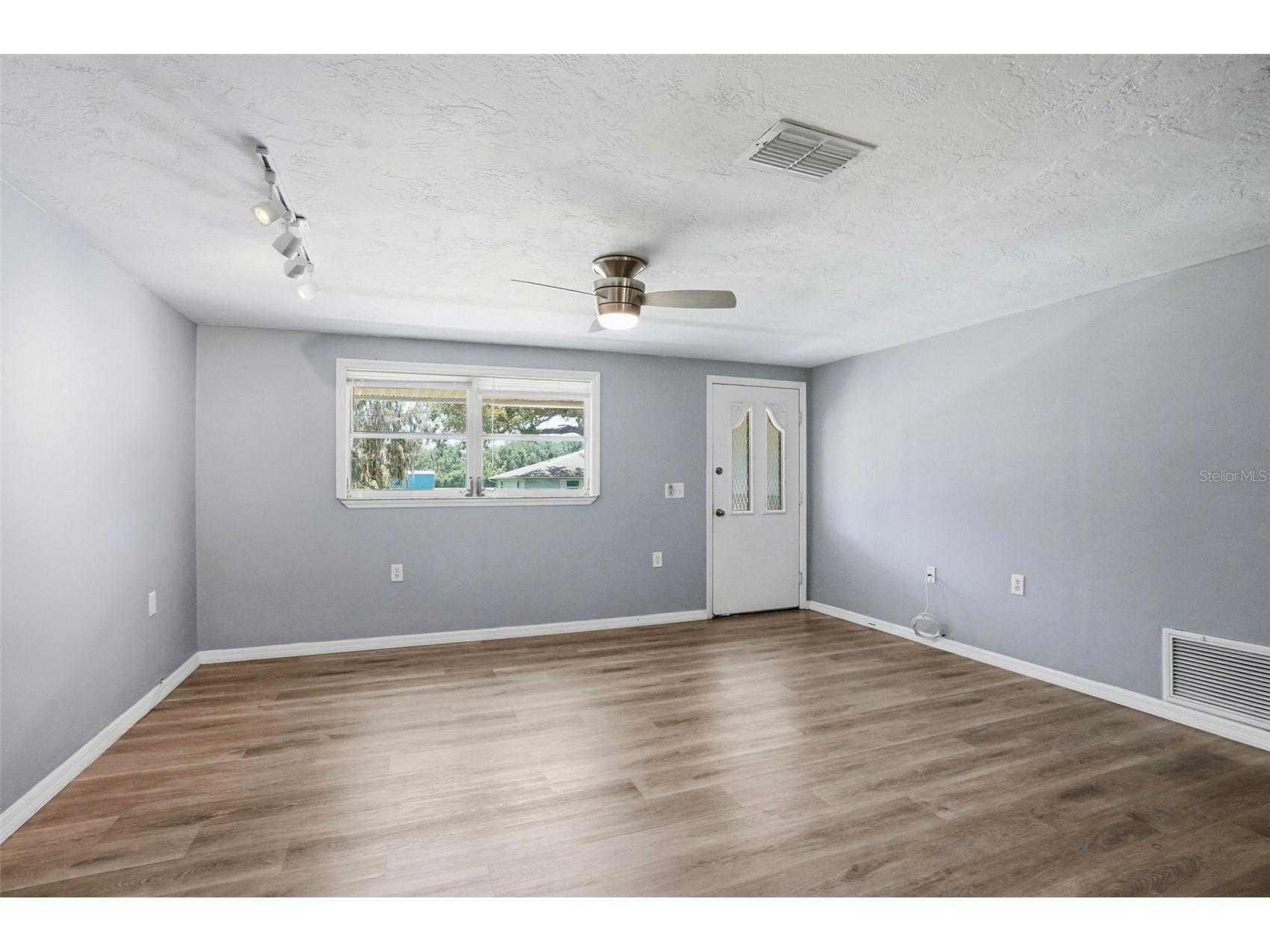 8317 Liman Drive New Port Richey FL 34653 W7886170 image6