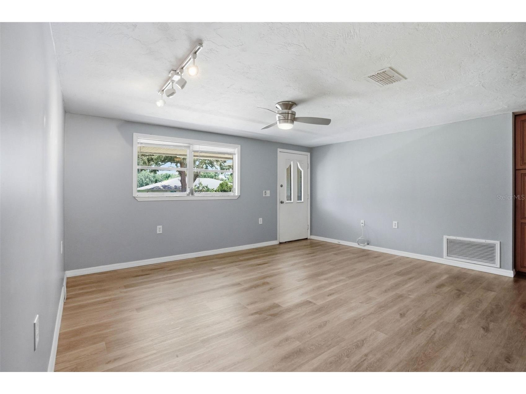 8317 Liman Drive New Port Richey FL 34653 W7886170 image8