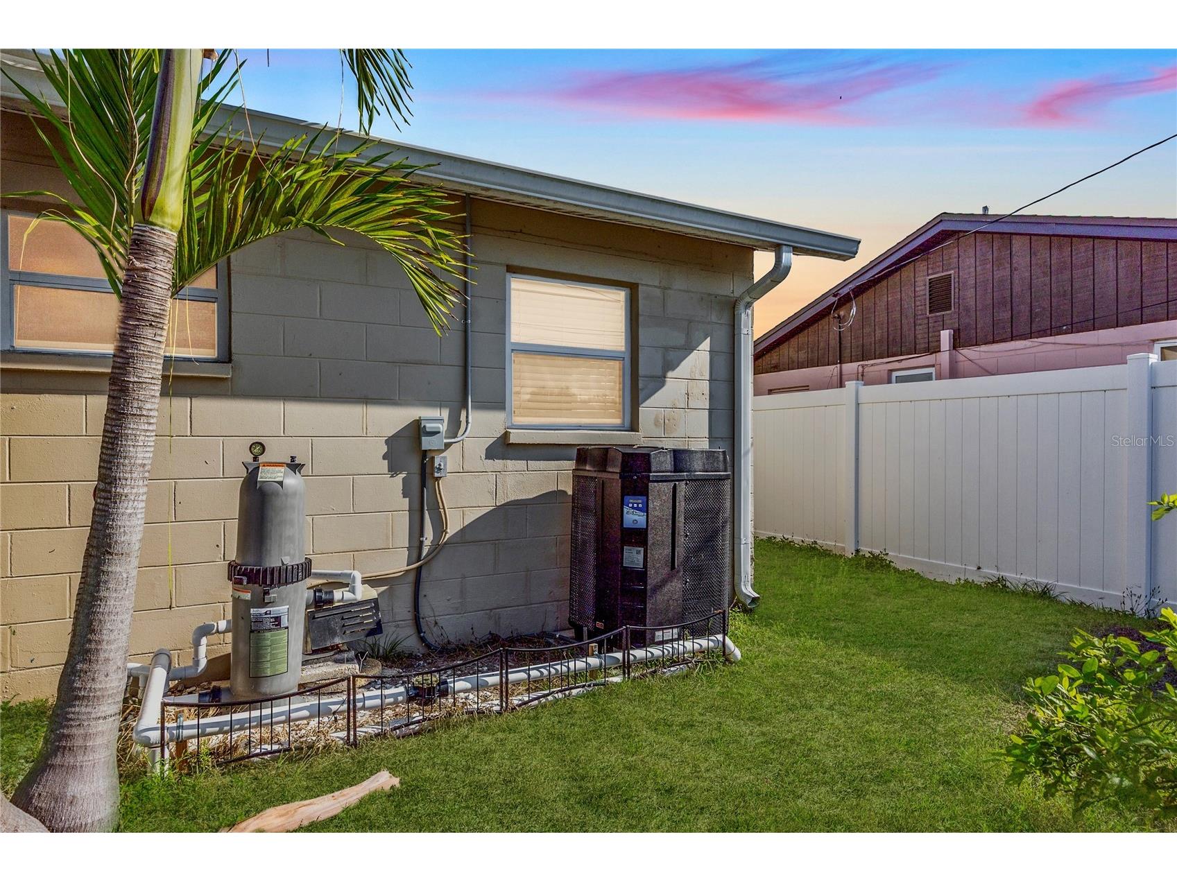 8318 76th Avenue Seminole FL 33777 TB8490529 image25