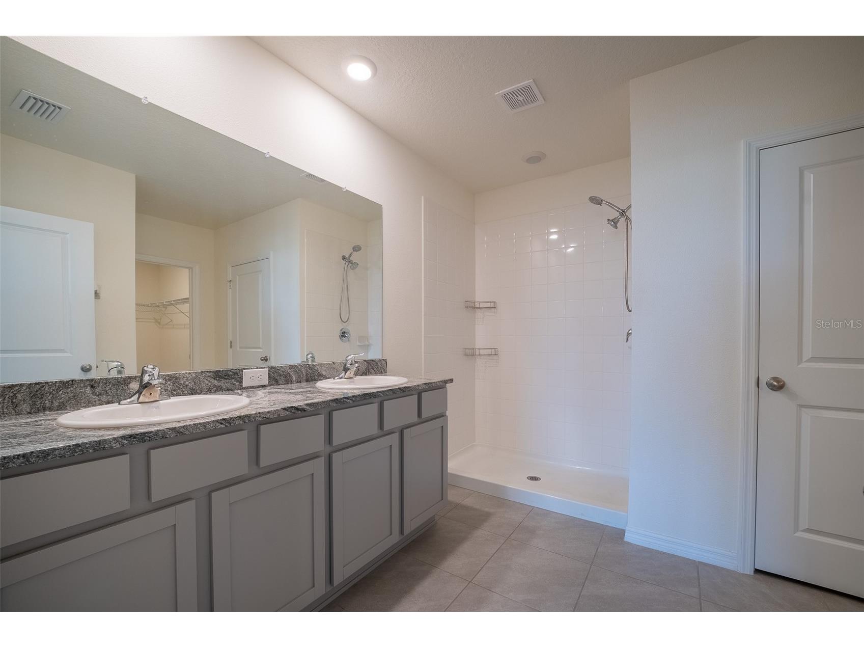 8318 Claw Glades Loop Wesley Chapel FL 33545 TB8504838 image24