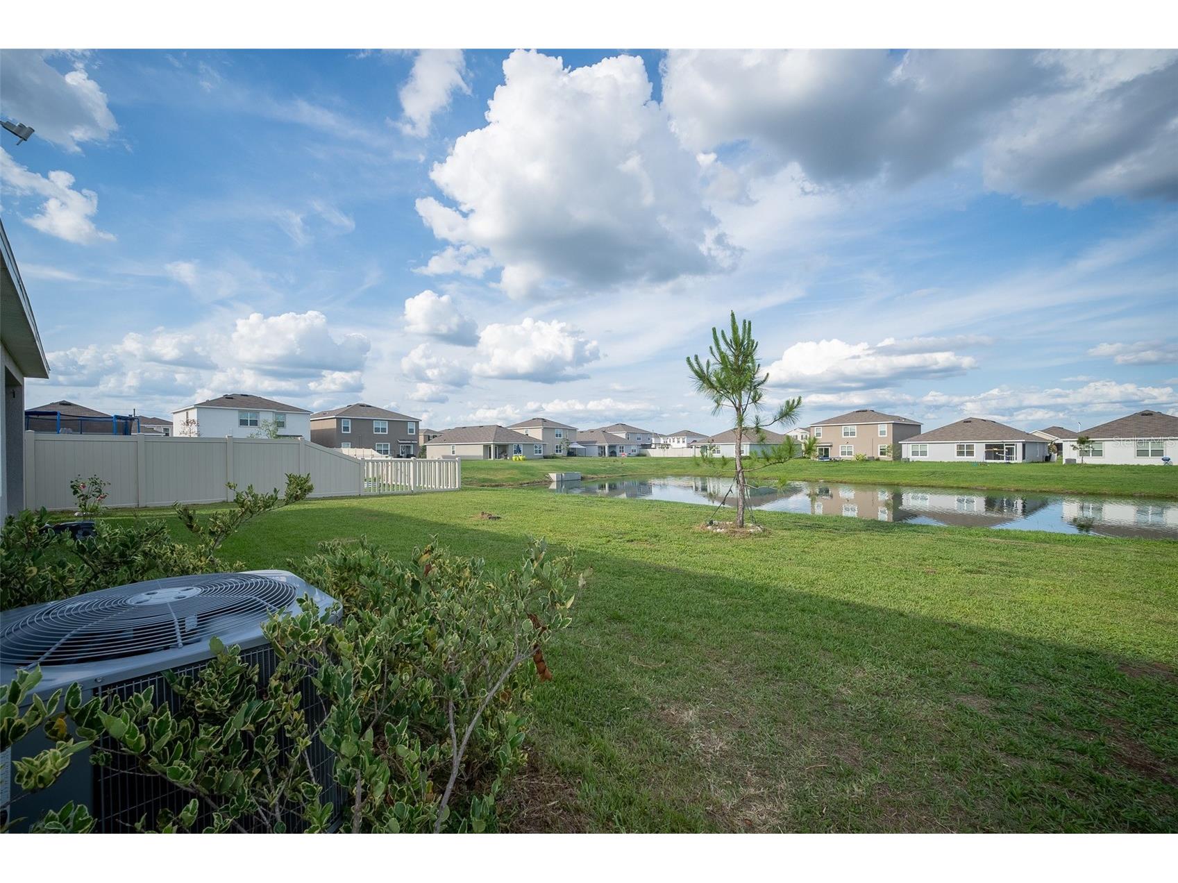 8318 Claw Glades Loop Wesley Chapel FL 33545 TB8504838 image31