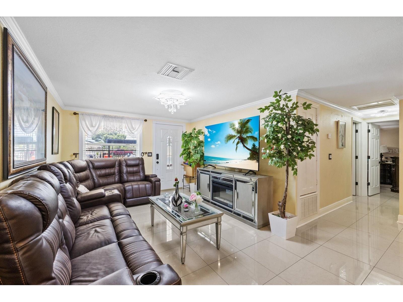 8318 Drycreek Drive Tampa FL 33615 TB8526071 image11
