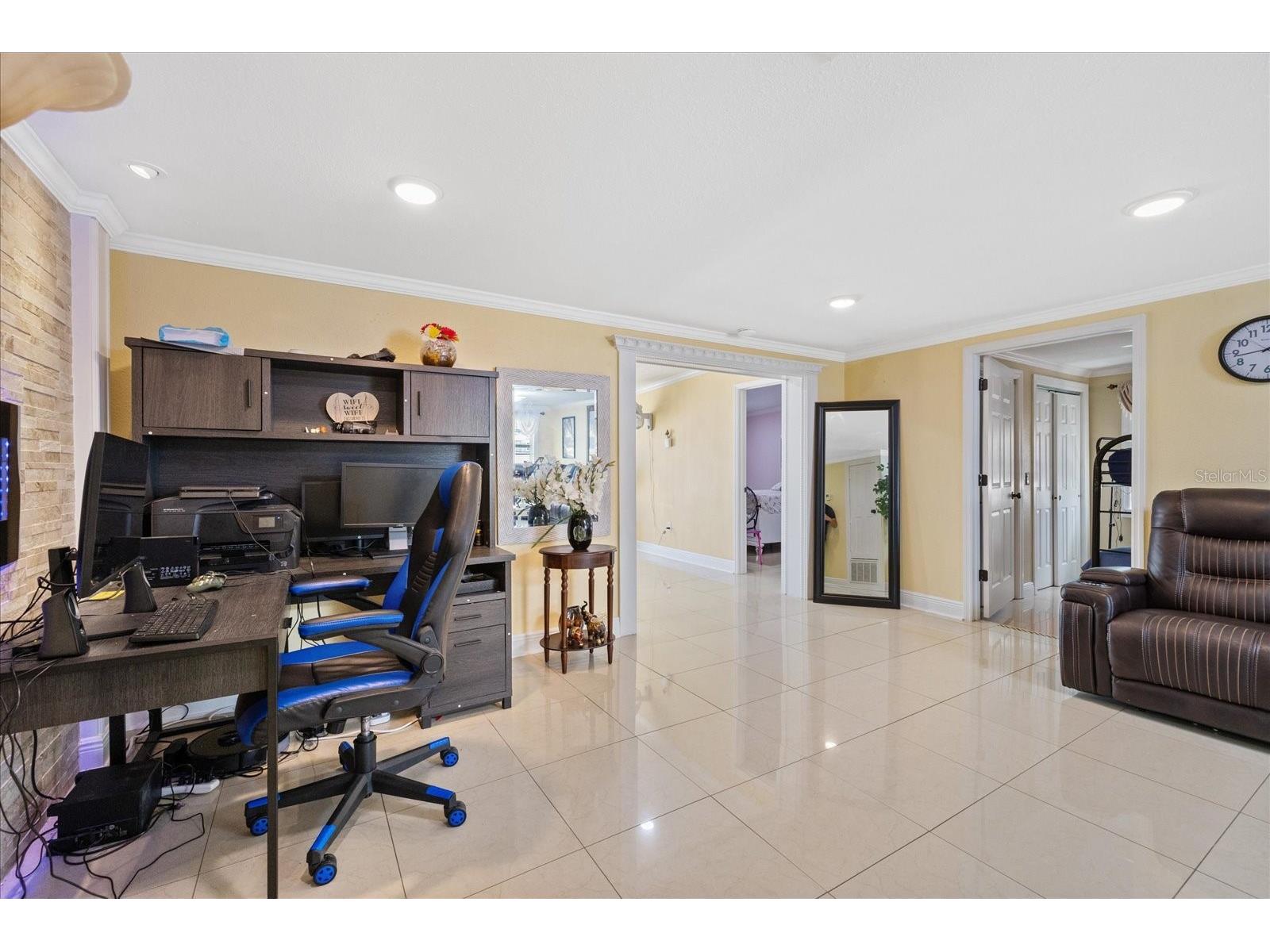 8318 Drycreek Drive Tampa FL 33615 TB8526071 image13