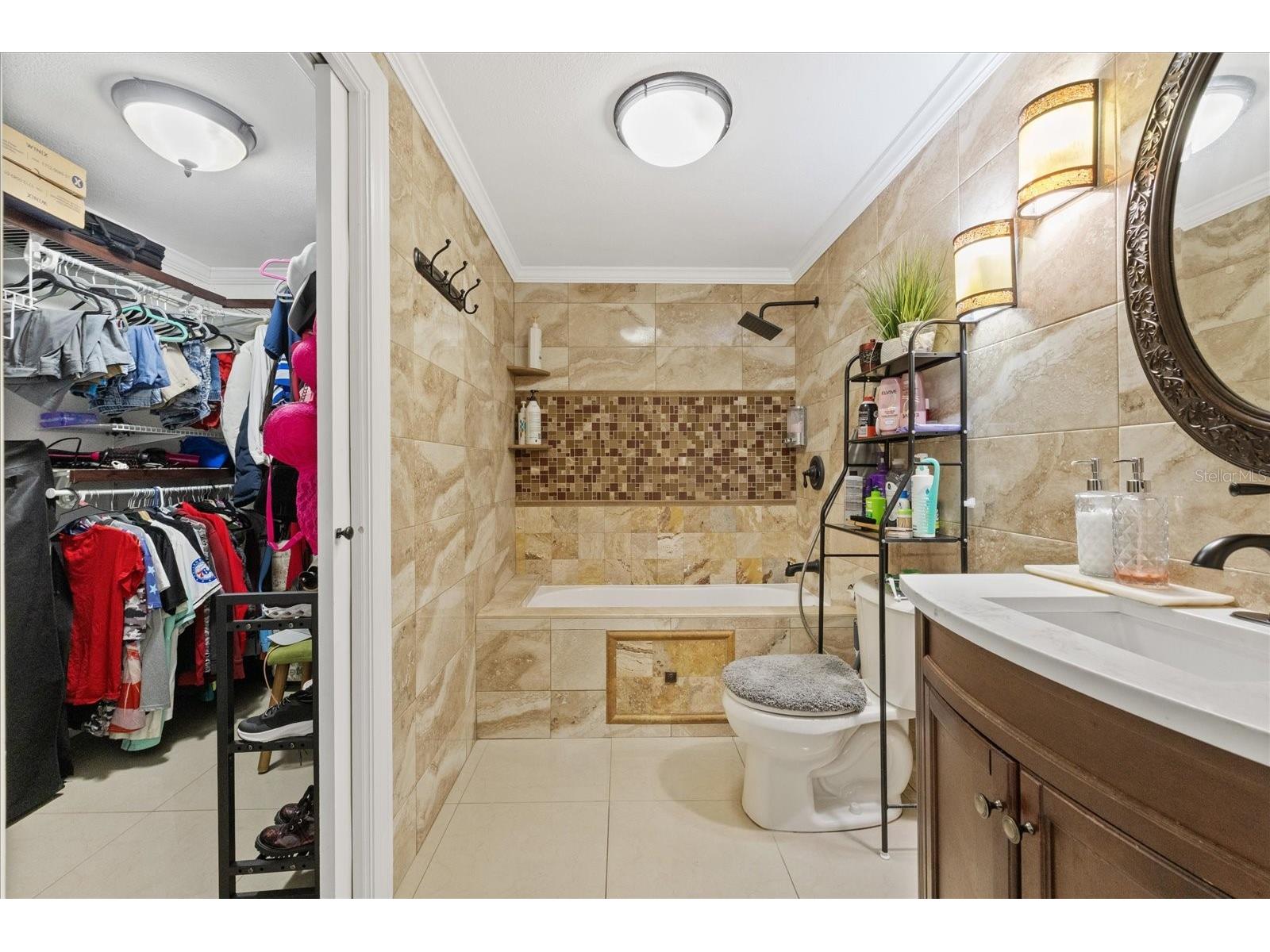 8318 Drycreek Drive Tampa FL 33615 TB8526071 image19