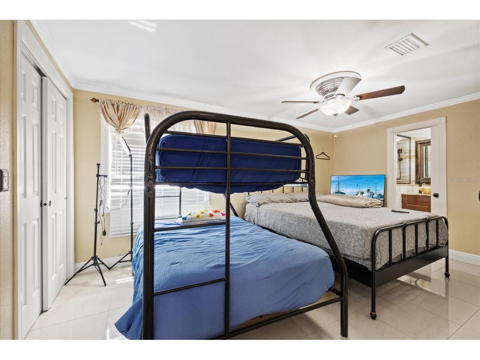 8318 Drycreek Drive Tampa FL 33615 TB8526071 image22