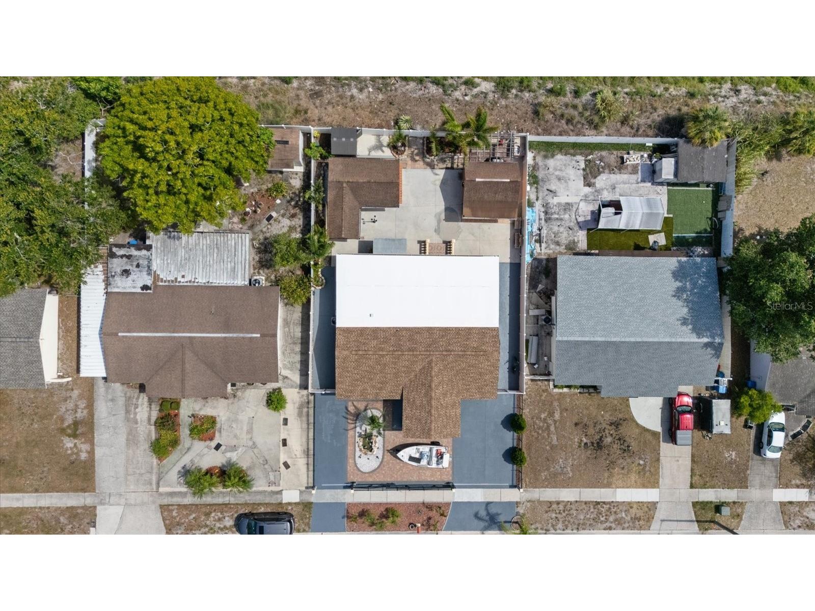 8318 Drycreek Drive Tampa FL 33615 TB8526071 image4