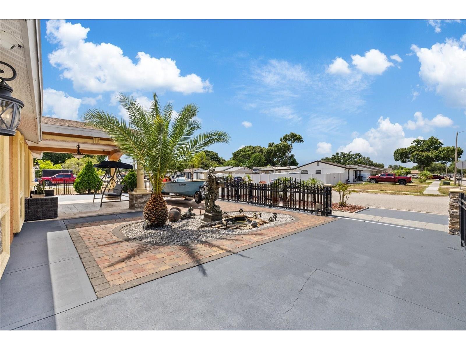8318 Drycreek Drive Tampa FL 33615 TB8526071 image43