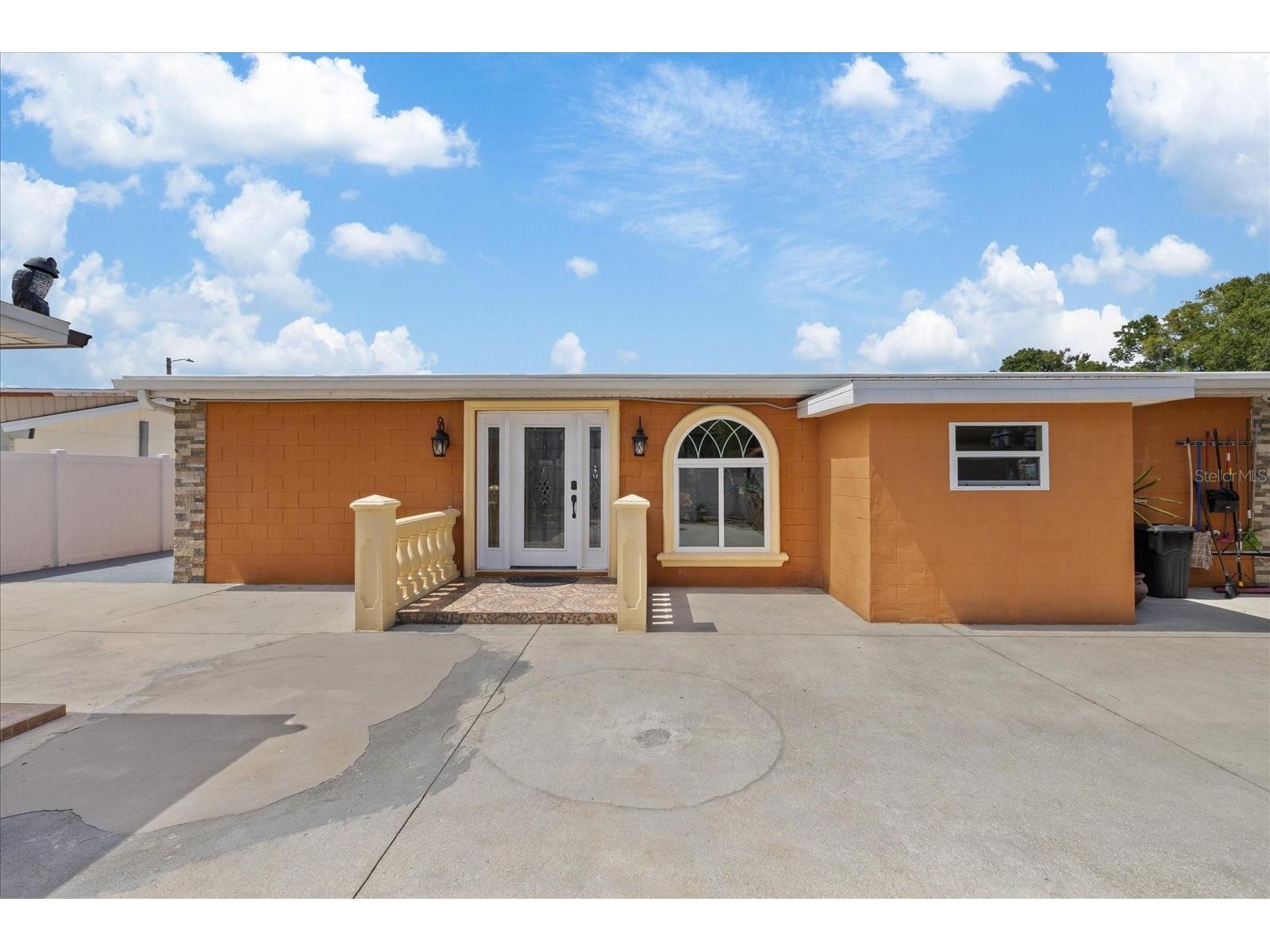 8318 Drycreek Drive Tampa FL 33615 TB8526071 image47