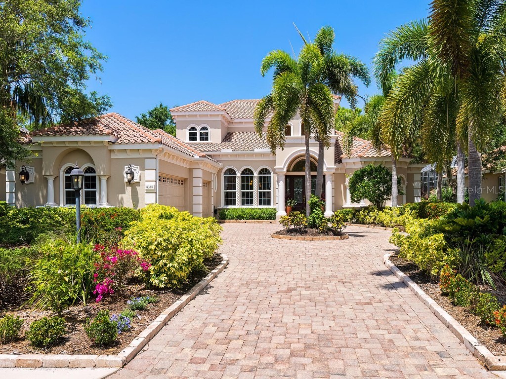 8318 Grosvenor Court Bradenton FL 34201 A4571089 image1