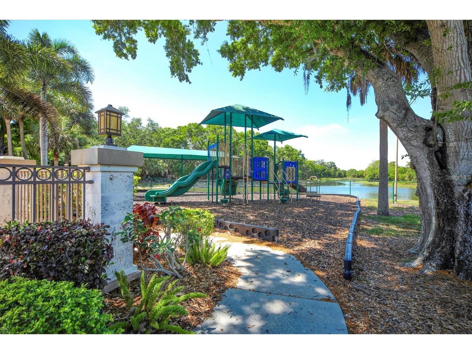 8319 Nice Way Sarasota FL 34238 A4687046 image41