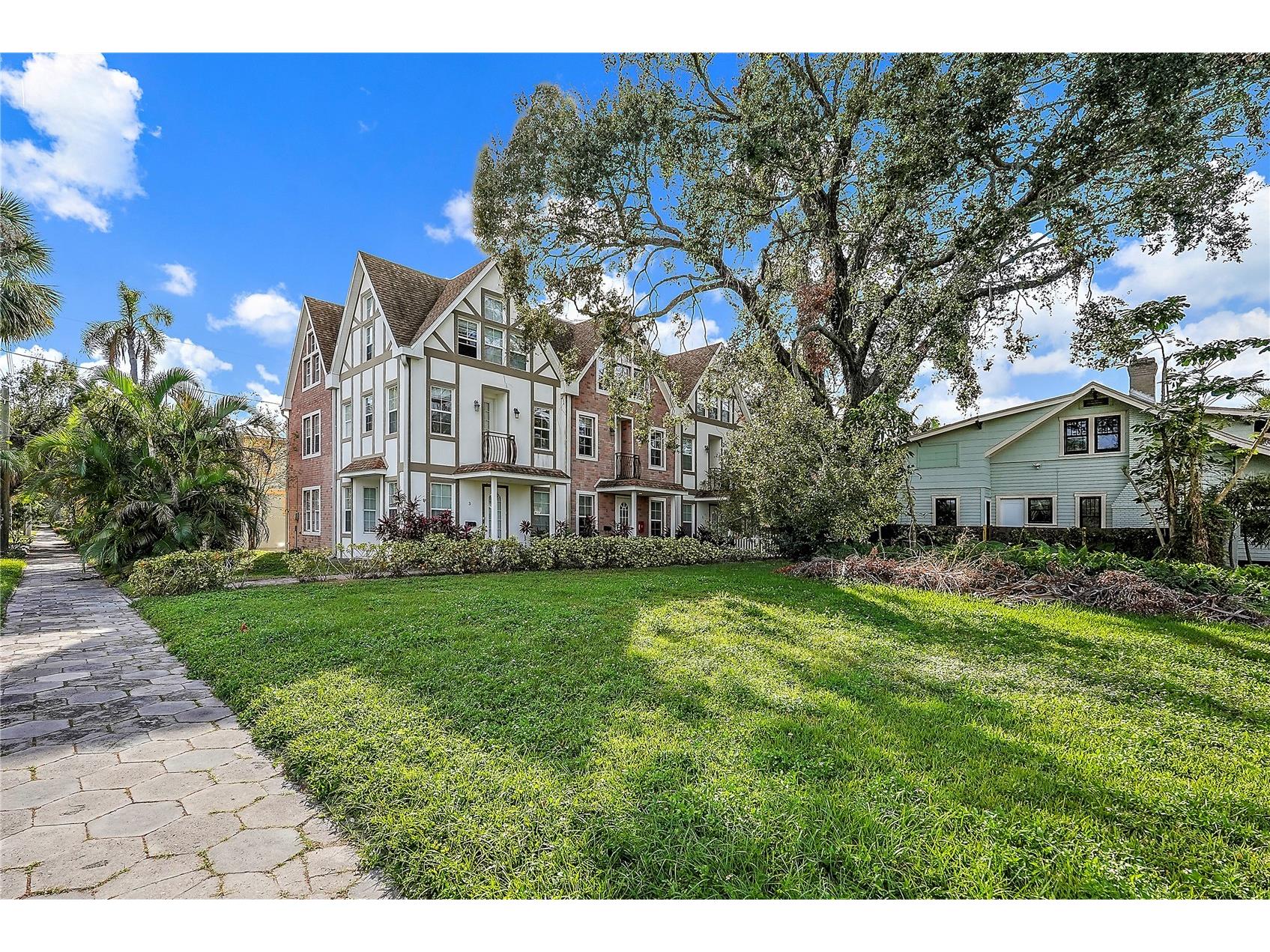 832 Bay Street NE #3 Saint Petersburg FL 33701 TB8464187 image1