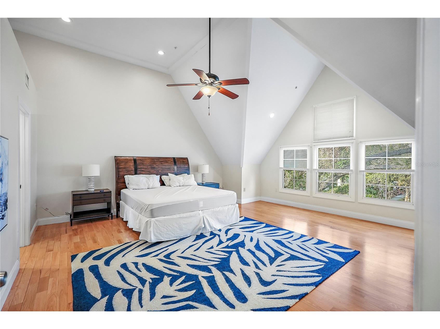 832 Bay Street NE #3 Saint Petersburg FL 33701 TB8464187 image17