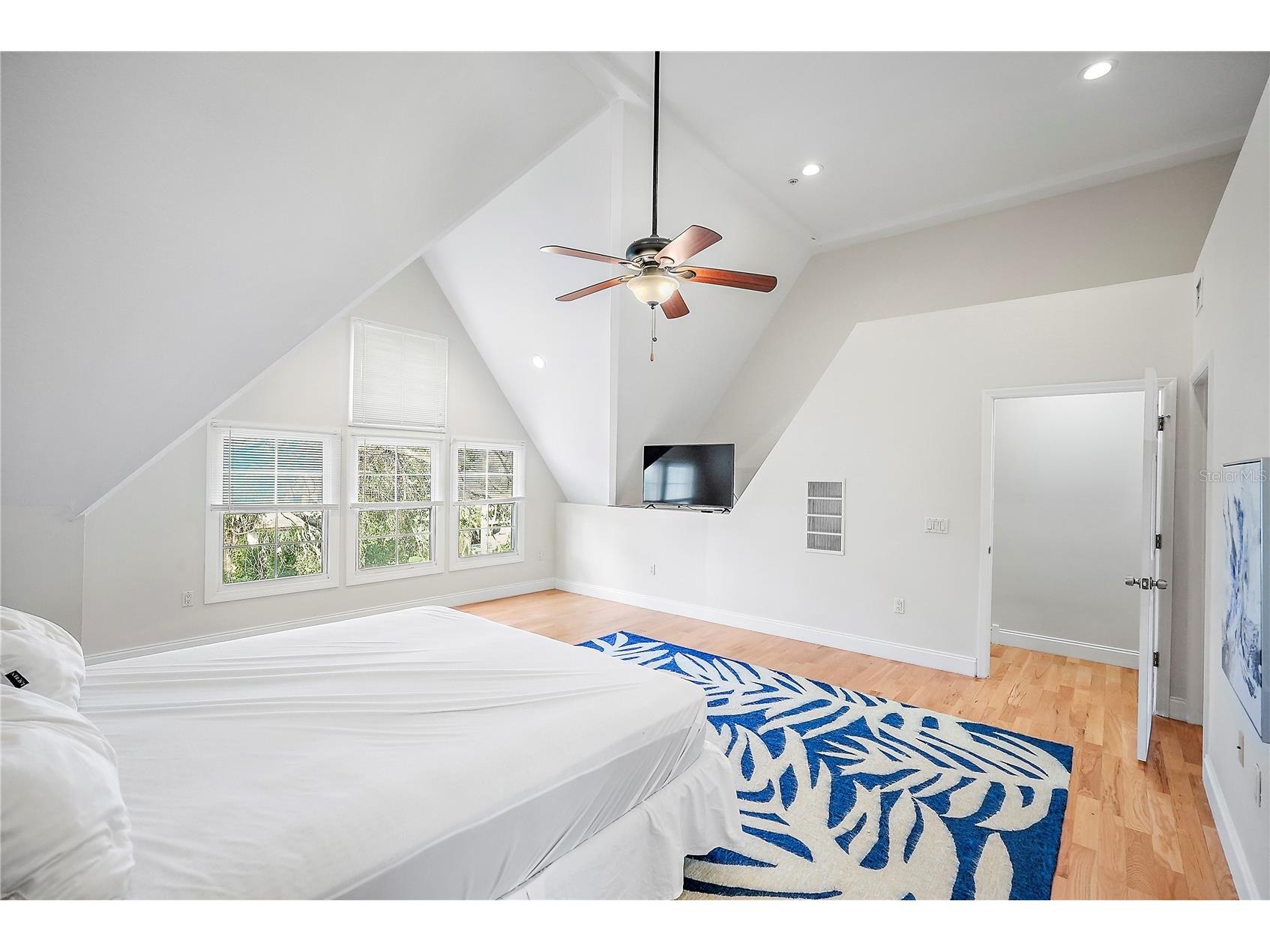 832 Bay Street NE #3 Saint Petersburg FL 33701 TB8464187 image18