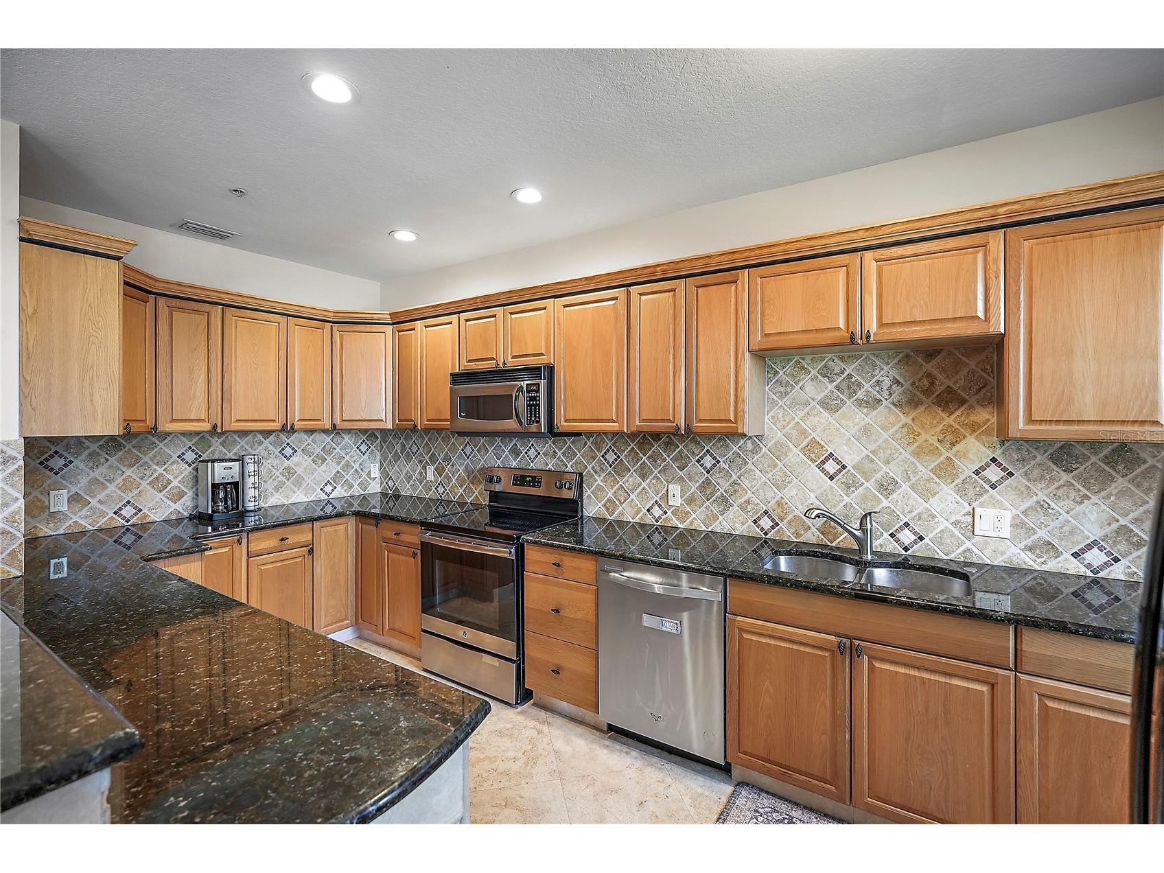 832 Bay Street NE #3 Saint Petersburg FL 33701 TB8464187 image4