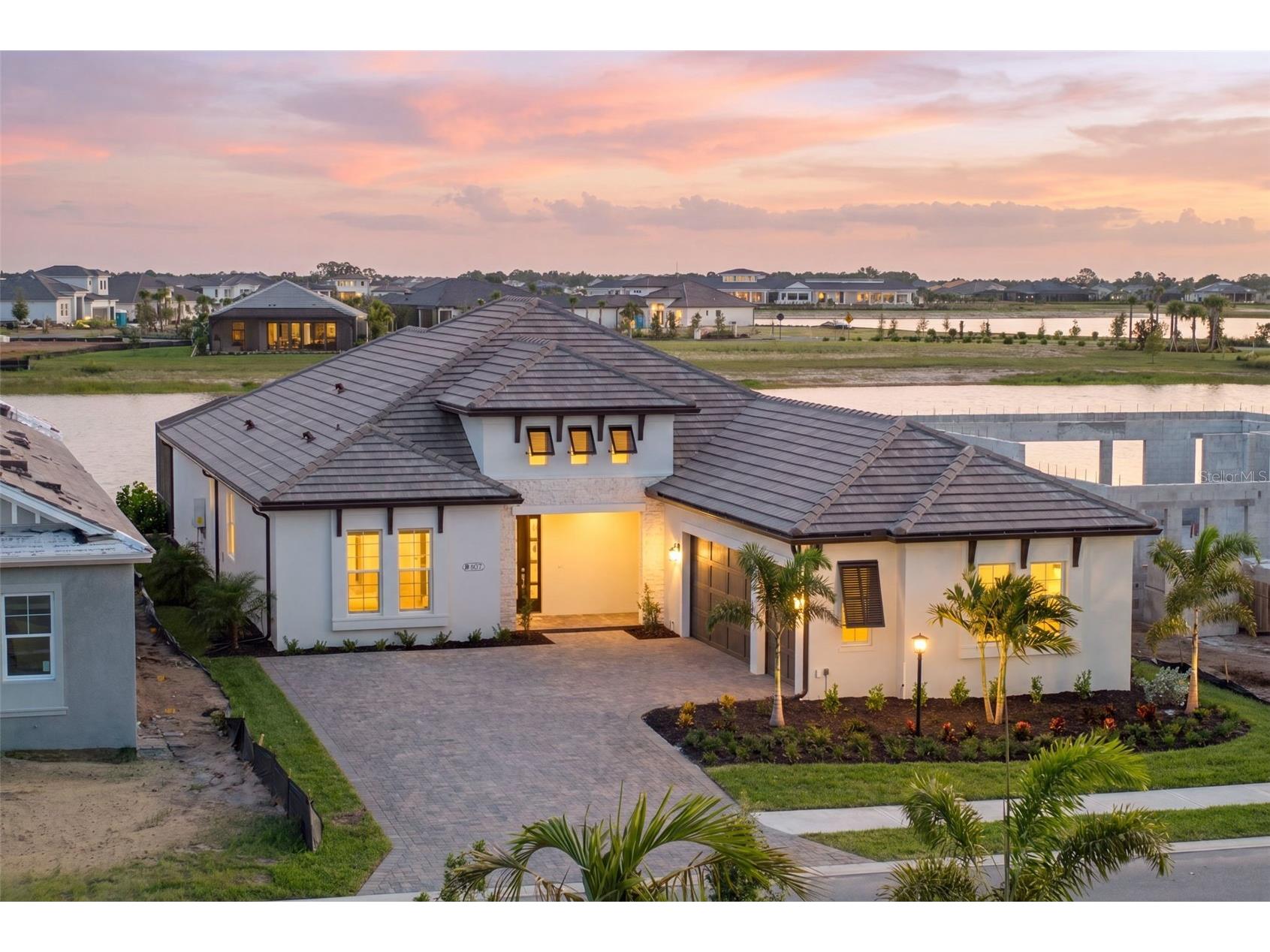 832 Blue Shell Loop Sarasota FL 34240 - MERGANSER A4697934 image1