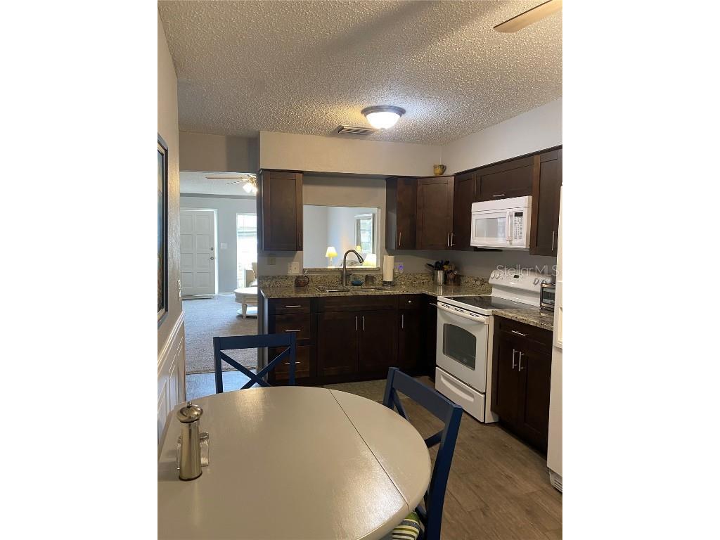 832 Cambridge Court Dunedin FL 34698 TB8397248 image11