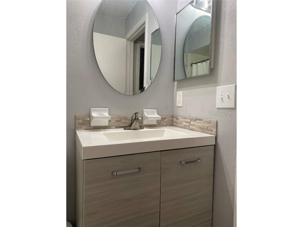 832 Cambridge Court Dunedin FL 34698 TB8397248 image22