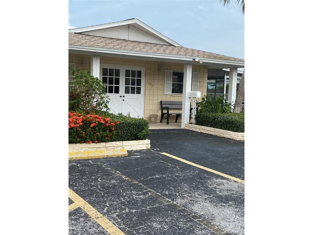 832 Cambridge Court Dunedin FL 34698 TB8397248 image36