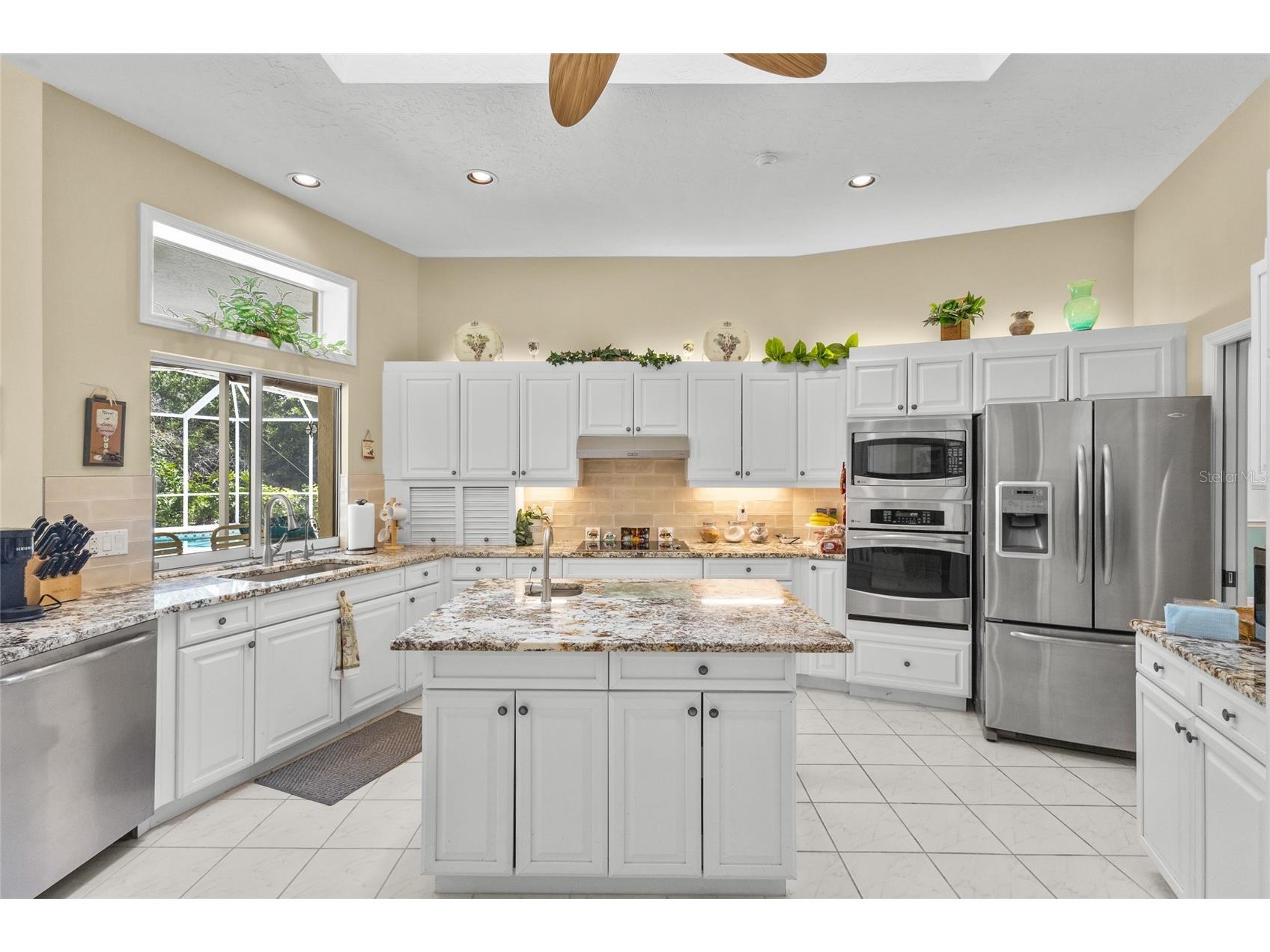 832 Carnoustie Drive Venice FL 34293 A4689464 image5