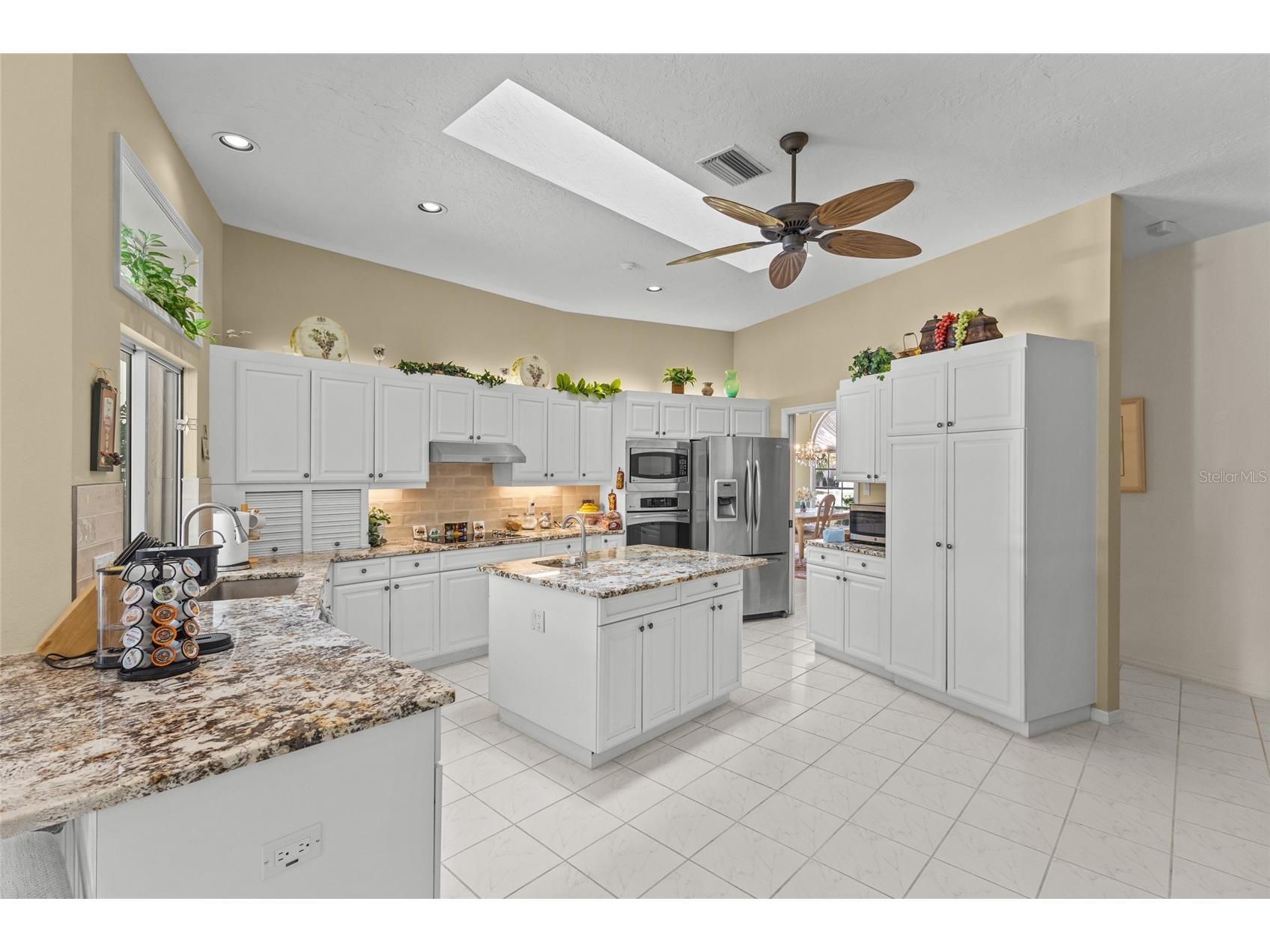 832 Carnoustie Drive Venice FL 34293 A4689464 image6
