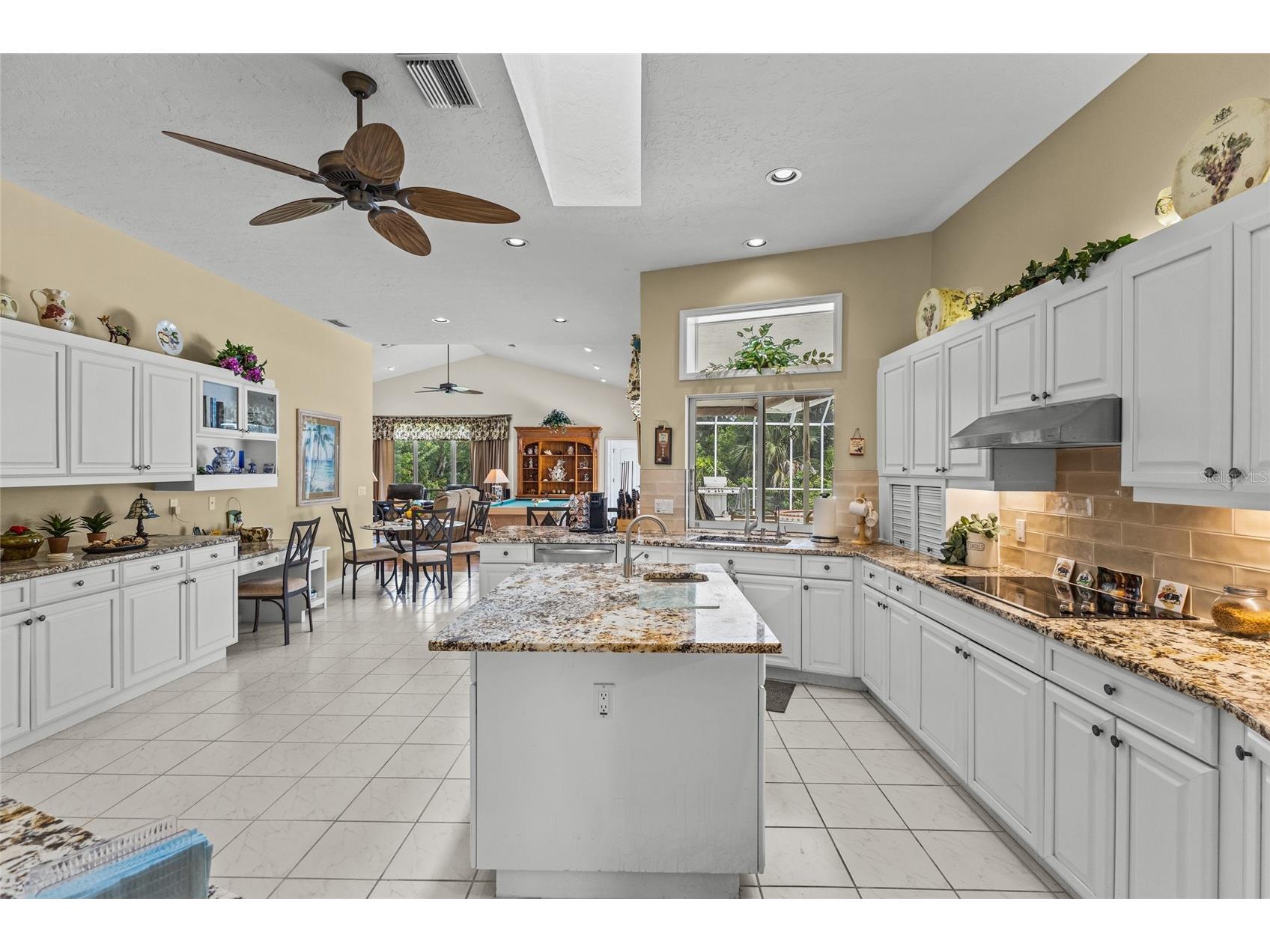832 Carnoustie Drive Venice FL 34293 A4689464 image7