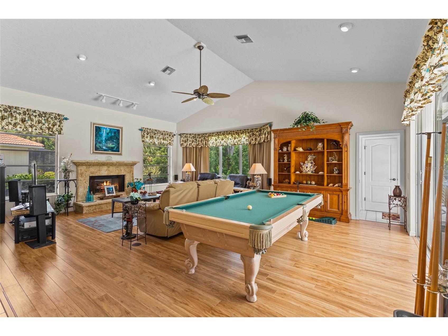 832 Carnoustie Drive Venice FL 34293 A4689464 image9
