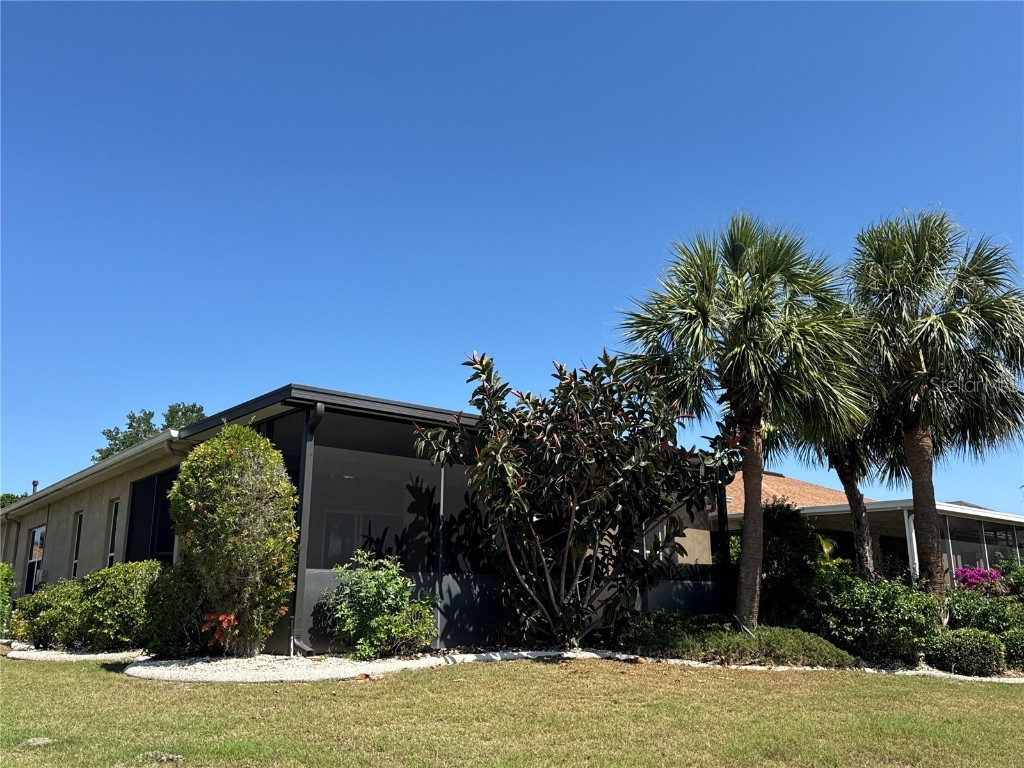 832 King Leon Way Sun City Center FL 33573 TB8369244 image25