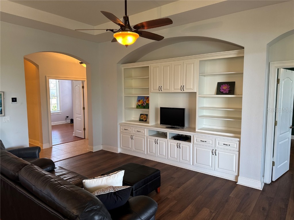 832 King Leon Way Sun City Center FL 33573 TB8369244 image7