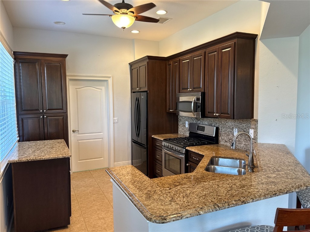 832 King Leon Way Sun City Center FL 33573 TB8369244 image9