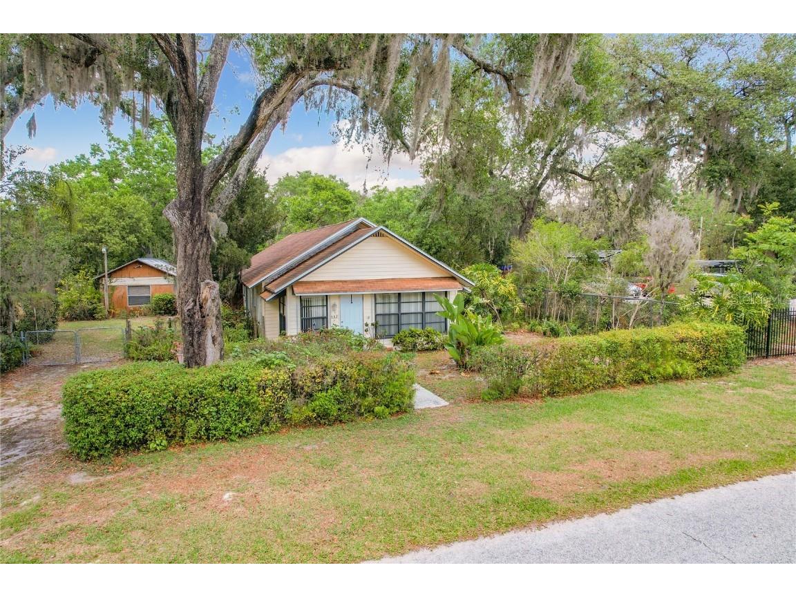 832 Oak St Lake Wales FL 33859 P4925406 image1