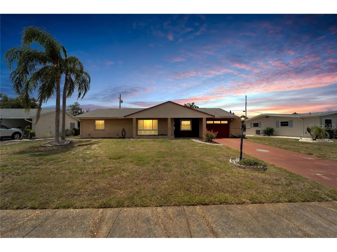 832 Oakmont Avenue Sun City Center FL 33573 T3535420 image1