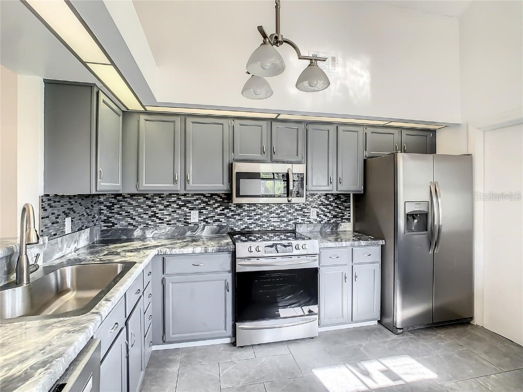 832 Whalebone Bay Drive Kissimmee FL 34741 S5124500 image10