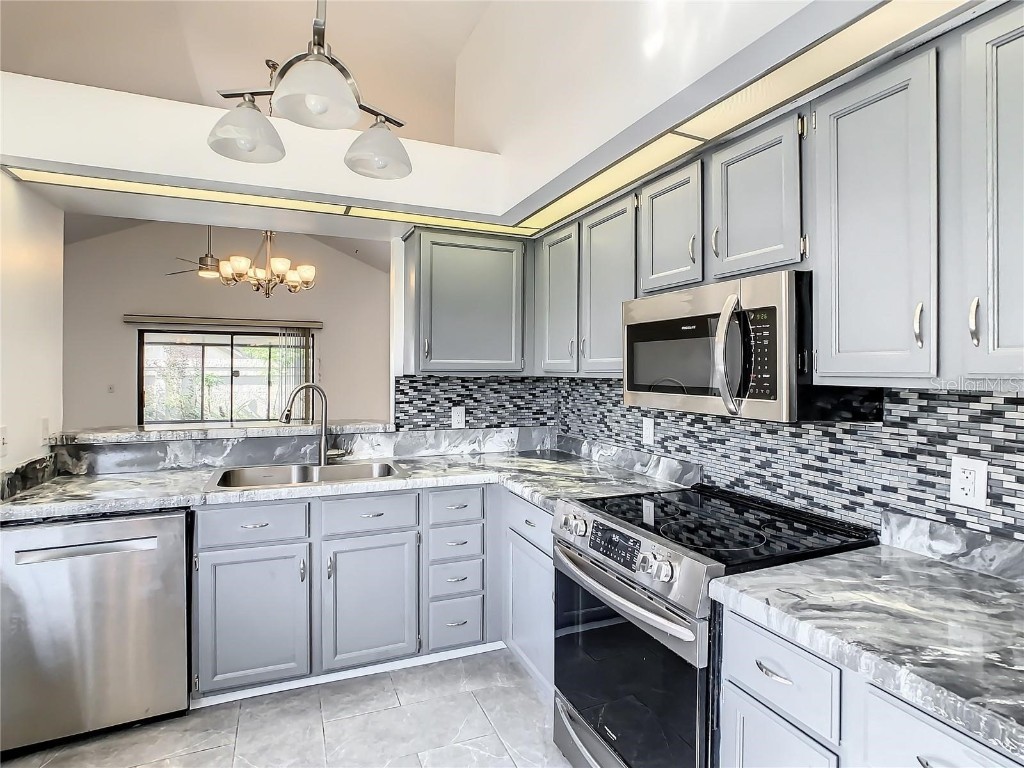 832 Whalebone Bay Drive Kissimmee FL 34741 S5124500 image9